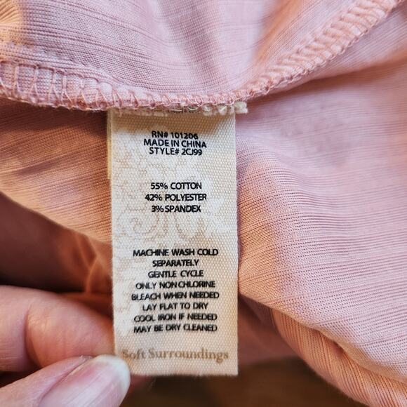 Soft Surroundings Tunic Top, V-neck with pockets and stitching detail Sz M - Picture 11 of 11